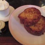 Ladurée - French toasts Sirop d'érable ou confiture et Chantilly