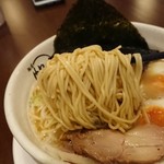 Ramen Honolu -帆のる- - 1811_Ramen Honolu -帆のる- Kemang_Tokusei ToriPaitan@78,000Rp(特製鶏白湯らーめん) 麺リフト①