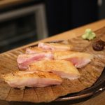 鶏割烹 ならや - 大和肉鶏モモのタタキ　2180円