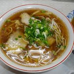 岸岡食堂 - 中華そば小４５０円