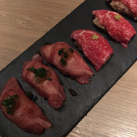 神楽坂焼肉 Kintan - サーロインと白たんの握り