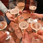 ビストロ 集 - シャンパーニュで乾杯