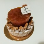 飴色のトロトロ林檎がぎっしり贅沢！TARTE TATIN6.6ユーロ