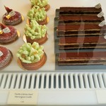 Pâtisserie Gilles Marchal - スタイリッシュなメレンゲがお洒落なタルトシトロン、気品あふれるオペラ