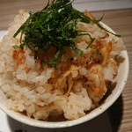 くそオヤジ最後のひとふり - 貝飯 200円 御飯立ってます。