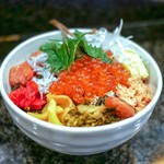 赤鶏炭焼 大安 - ☆イクラとシラス丼ぶり 550円