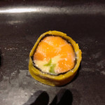 満愛貴 - 八寸の⑥のお料理
      直径2cmくらいなのにこんなに手が込んでいます