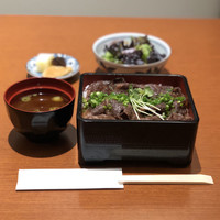 紗舞璃 泉店 - 最高国産牛うす焼き御重