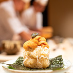 鮨 由う - 兵庫産香箱蟹と北海道産キタムラサキウニ軍艦