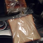パーラー江古田 - 全粒粉の食パン