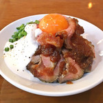 大衆肉ビストロ Lit - 熟成ローストビーフ丼（税別1,280円）