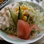 ＢＩＭＩ - ランチの野菜サラダ