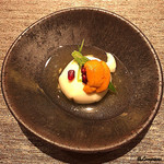 丸新 - 白子豆腐に海胆