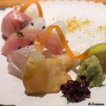 丸新 - シロカワカジキ、メジ鮪 トロ、平鱸、つぶ貝に白烏賊の造り