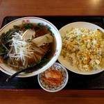 聚福楼 - ラーメンセット（750円）