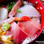 田加久 - 海鮮丼と冷たい蕎麦のセット
