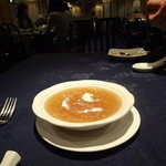 中国薬膳料理 星福 - 真珠粉入りフカヒレスープ