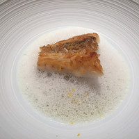 オマージュ - パリパリの甘鯛。白子ソースうまし。