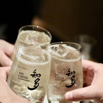 餃子とスパークリング バブルス - 知多ハイボールで乾杯♪