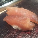 立ち寿司横丁 - 漬けまぐろ 130円＋税