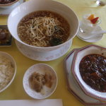 四川料理 桃源郷 - たっぷり食べたい派ランチ　【　２０１１年１０月　】