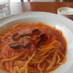 Aglio Olio アーリオオーリオ - トマトソーススパゲティー