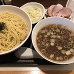 赤坂味一 - つけめん風500円＋大100円＋チャーシュー150円＋ネギ50円＋のり50円