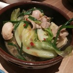 もつ鍋専門店 元祖もつ鍋楽天地 - 取り分け