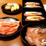 Kokusangyuu Yakiniku Tabehoudai Nikushou Sakai - 