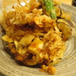 天ぷら やす田 - 裏側から見たところ