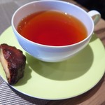 Le vrai - 紅茶とカヌレ