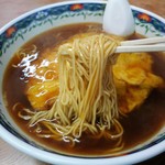 とろ～り餡に絡む細麺！