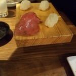 焼肉 ジャンボ - 肉寿司