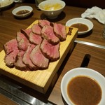 焼肉 ジャンボ - ヒレステーキ　時価　特製タレ