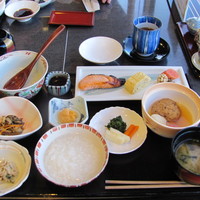 千羽鶴 - 和朝食