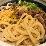 丸亀製麺 - 牛すき釜玉(得)の麺