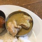 ヴェヌス サウス インディアン ダイニング - チキンココナッツカレー