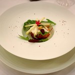 オーベルジュ・ド・リル トーキョー - 前菜
      ズワイ蟹とエノキ茸のファーブルトン カマンベールのフォンダン 林檎と胡桃のサラダ