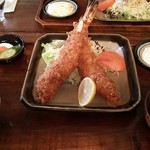 洋めし 御茶呂 - エビフライ