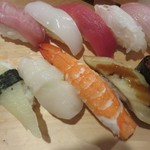 Sushi Izakaya Yataizushi - すし松（10貫）