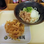 つるまる饂飩 - ぶっかけうどん＋野菜かきあげ