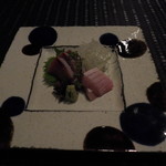 瀬里奈 - 富山県氷見産の寒鰤の刺身です。