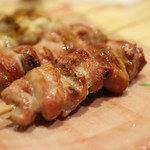 炭火串焼 よね - もも(塩)