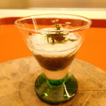 くすのき - 細もずく、とろろ、アオサ、干し梅　酢の物