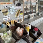 中城ハイウェイショップ上り線　スナックコーナー - 