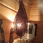 明かりがインテリアになってて　温かみがあるミャ