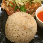 ベンガルタイガー - チキンスープの旨味たっぷりのインディカ米ライス