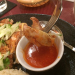 ベンガルタイガー - チキンと胡瓜をチリソースにディップ