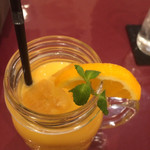 ベンガルタイガー - みかんラッシー  食前も食後もたいへん満足