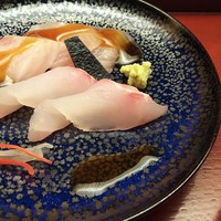 木山 - カンパチ(奥)、メヌケ(手前)